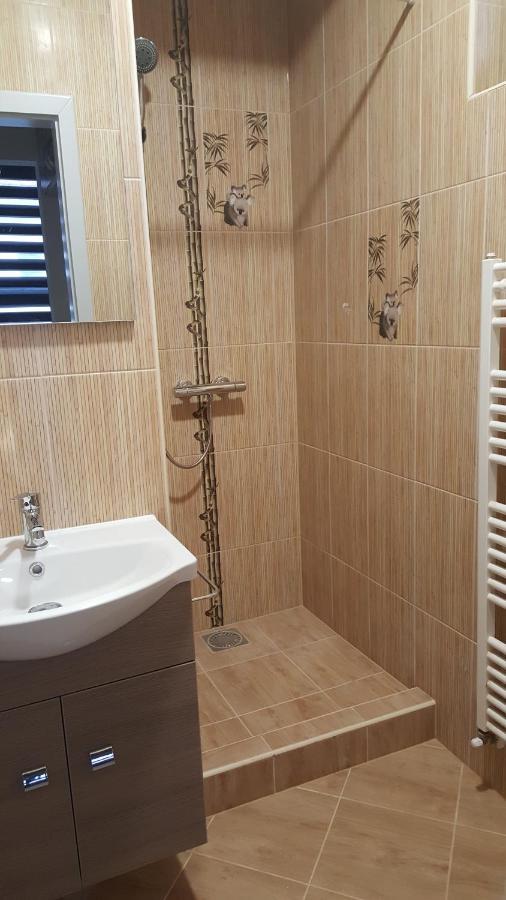 Illaberek Apartmanok Hajdúszoboszló Εξωτερικό φωτογραφία