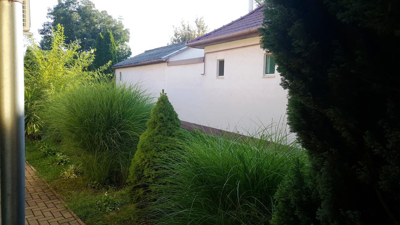 Illaberek Apartmanok Hajdúszoboszló Εξωτερικό φωτογραφία